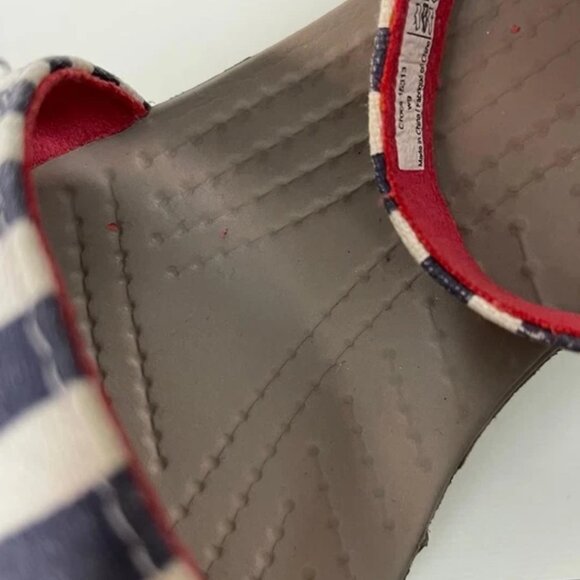 Crocs Leigh 15313 Wedge Sandals Ankle Strappy White Striped Women's Size 9 US - Picture 9 of 11